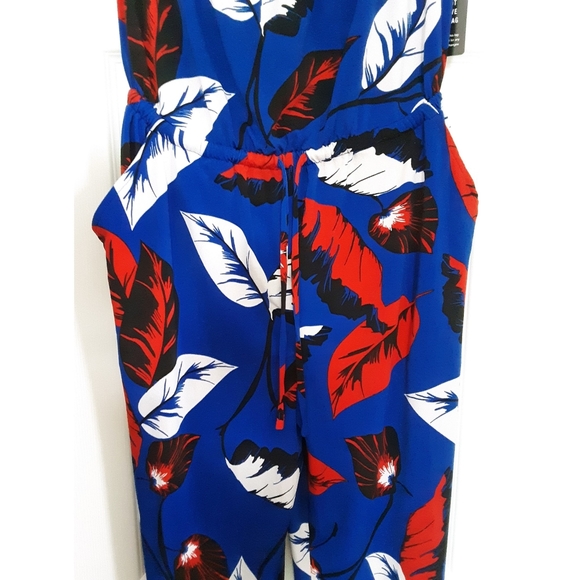NWT Express Blue Print Strapless Culotte Jumpsuit - Picture 5 of 8